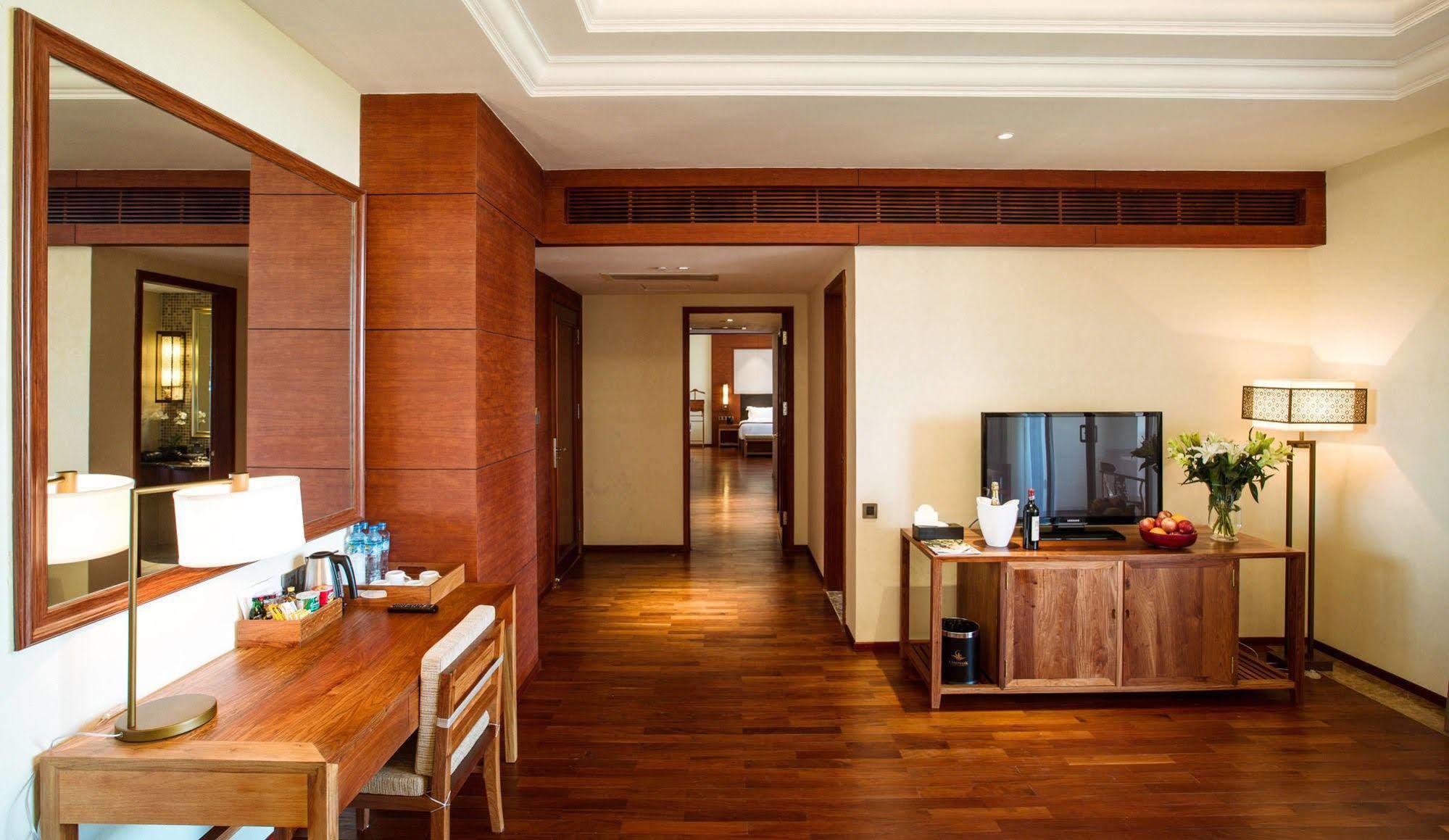 Landmark Mekong Riverside Hotel Wientian Zewnętrze zdjęcie