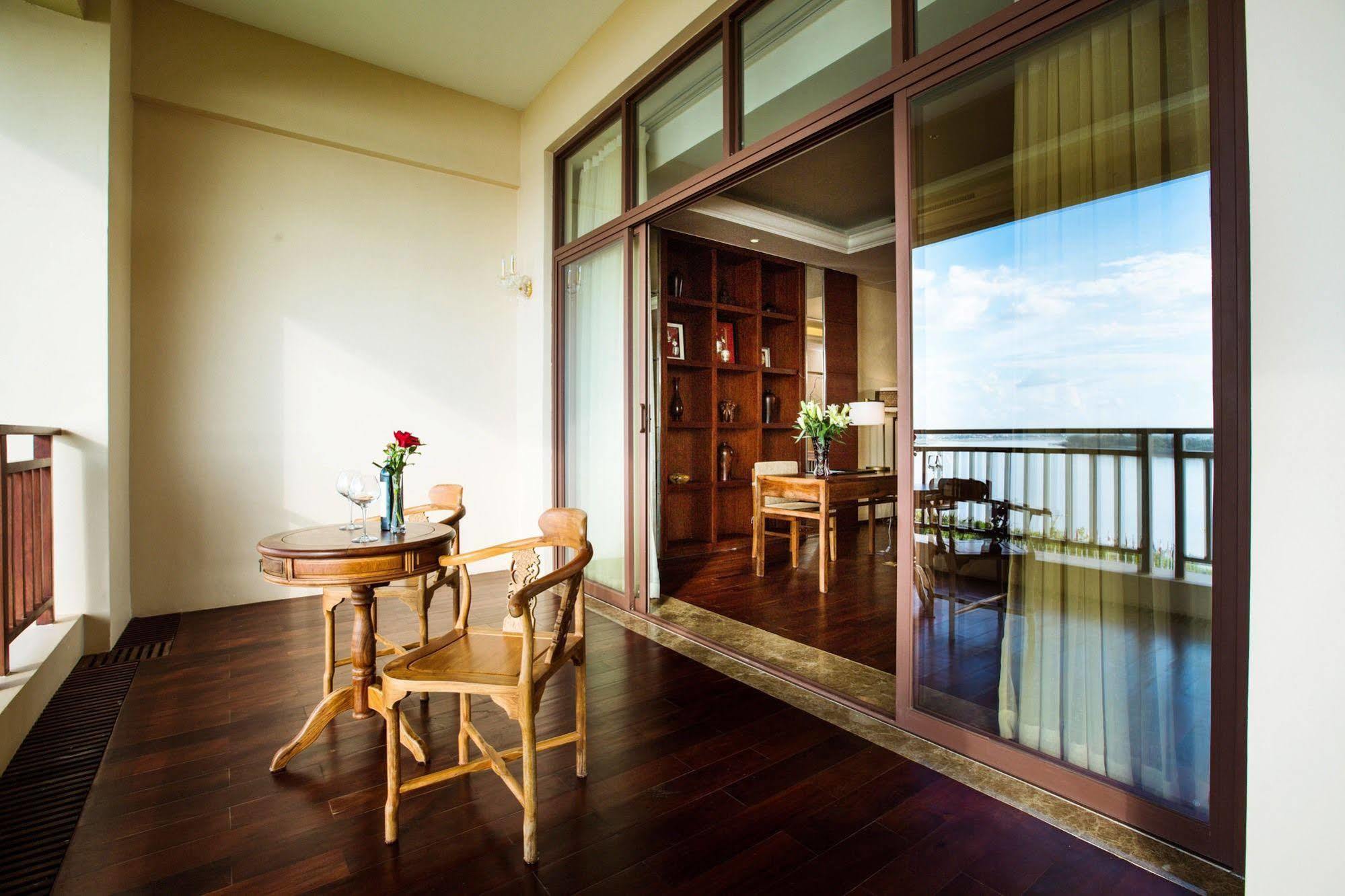 Landmark Mekong Riverside Hotel Wientian Zewnętrze zdjęcie